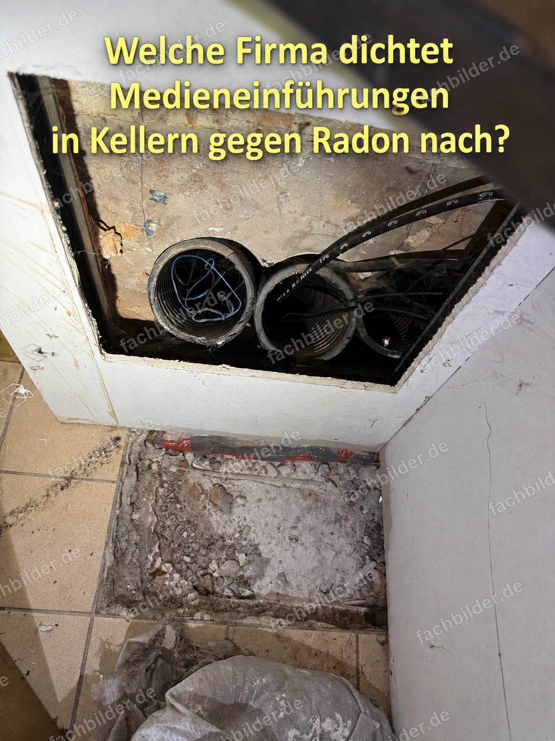Offene Leerrohre und Boden: Radon strömt in den Keller